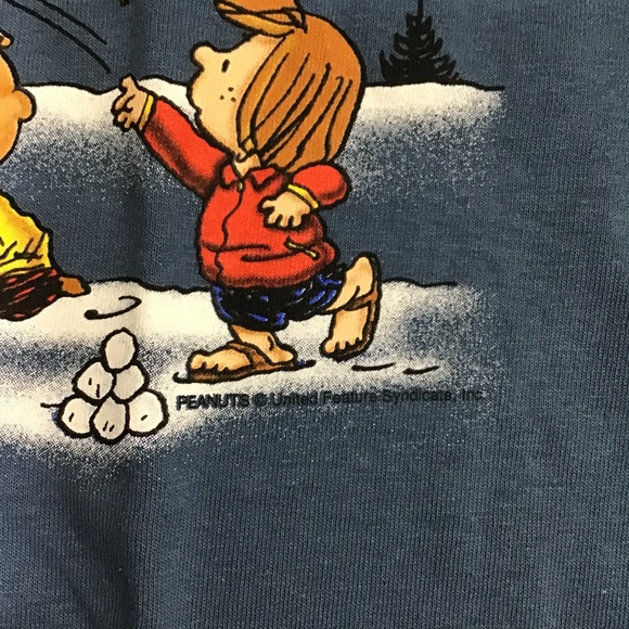 PEANUTS | Vintage Holiday Shirt - Picture 3 of 6